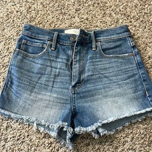 Abercrombie & Fitch Short